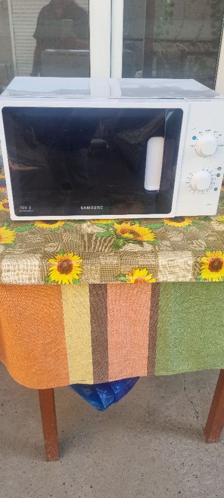 Mikrovolnovka Samsung