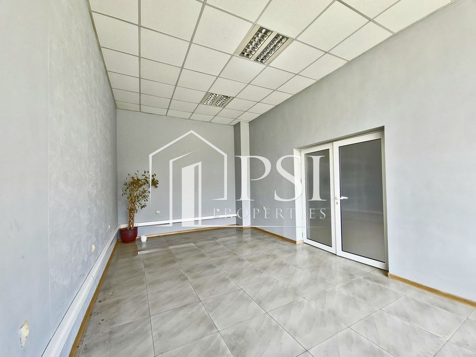Дава се под наем Магазин в Пловдив, Център - 190 кв.м за 943.5 € - Снимка #6