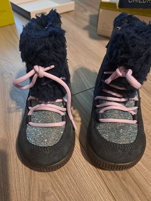 Ghetute fetite Primigi