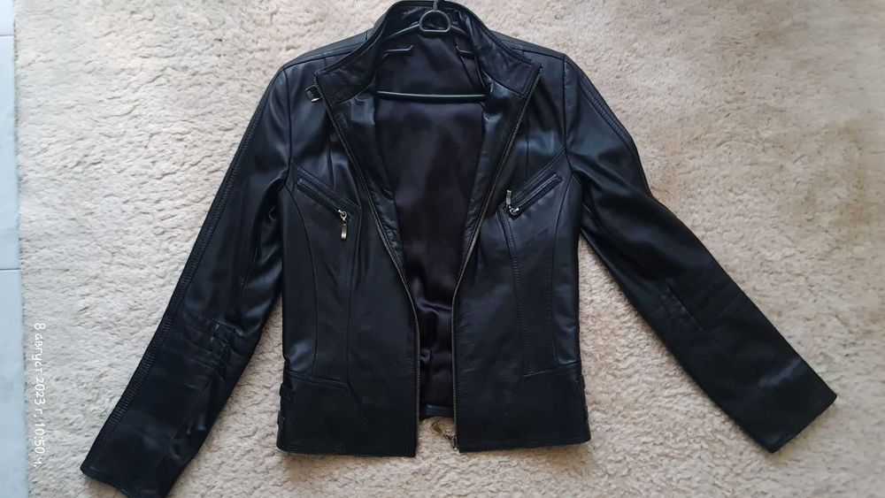 Дамско кожено яке