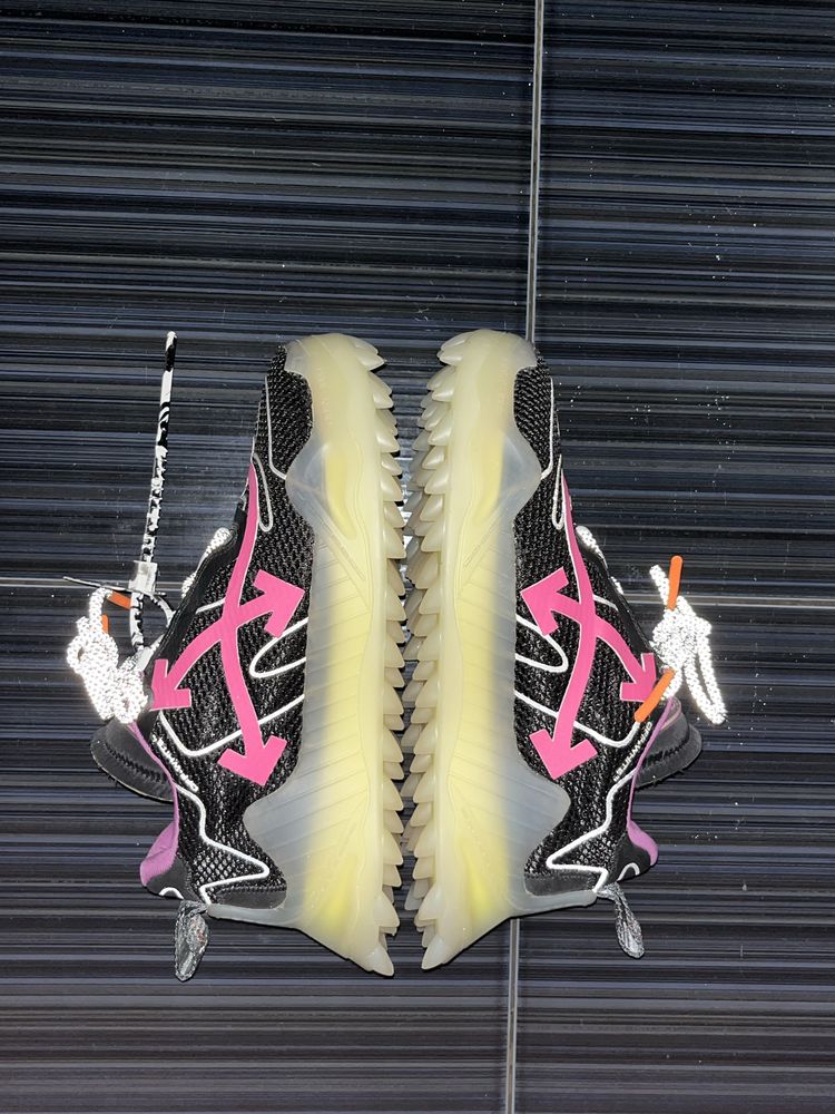 Off-White ODSY-1000