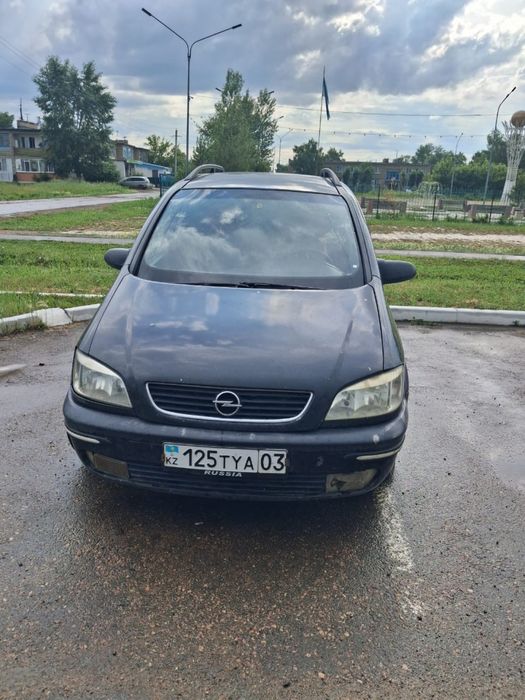 Продам Опель Зафиру 2000 года