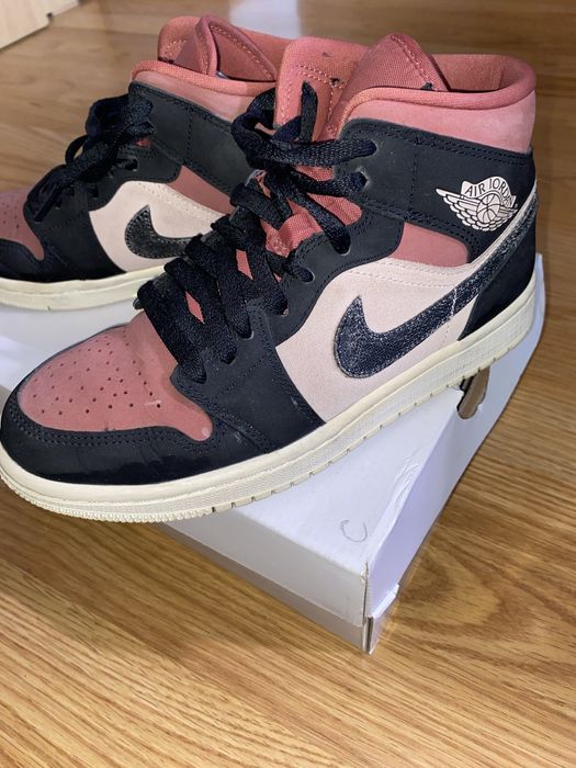 Nike Air Jordan 1 MID