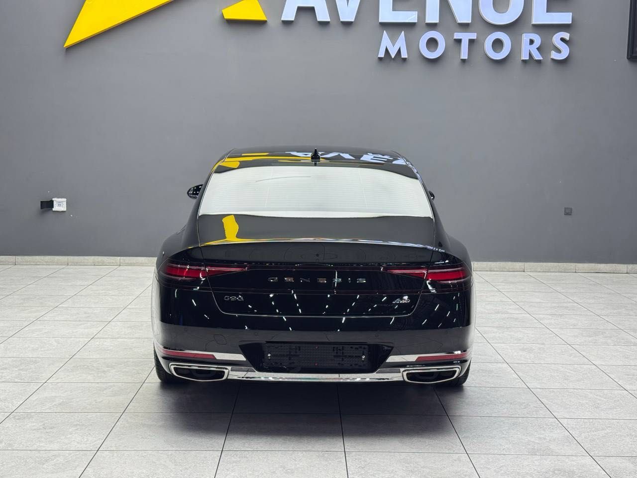 Продается Genesis G90 Limousine