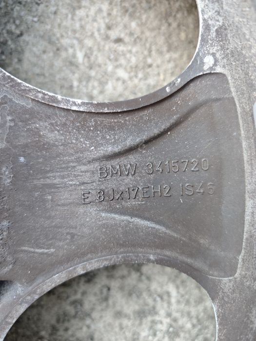 Четири гуми с джанти за BMW
