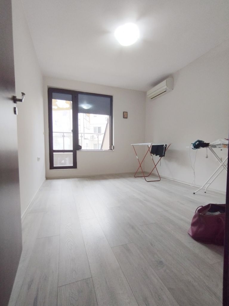 Продава се Тристаен апартамент в Пловдив, Каменица 2 - 109 кв.м за 2606 €/кв.м - Снимка #9