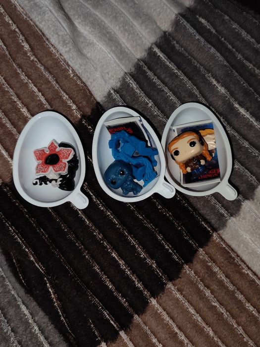kinder joy stranger things
