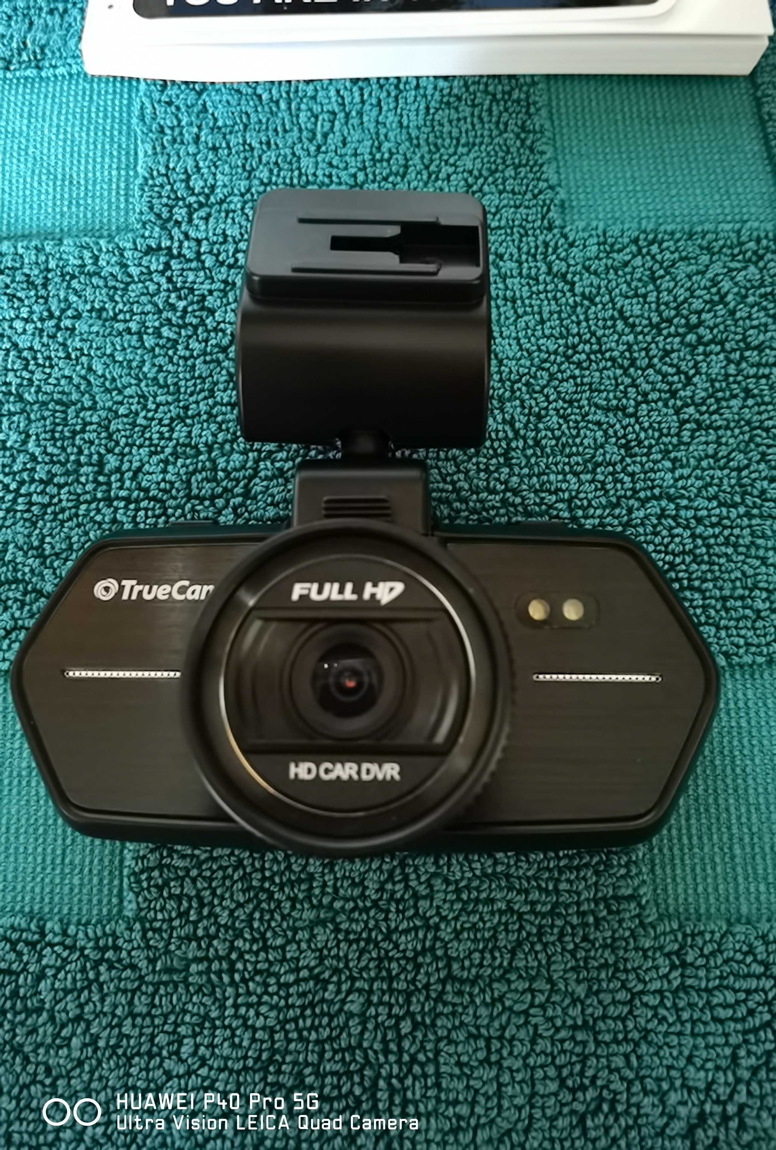 Продавам автокамера Truecam A6 Dual с 2 камери   перфектна