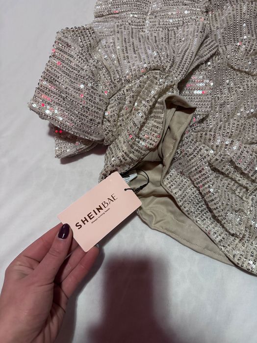 Паетена къса рокля