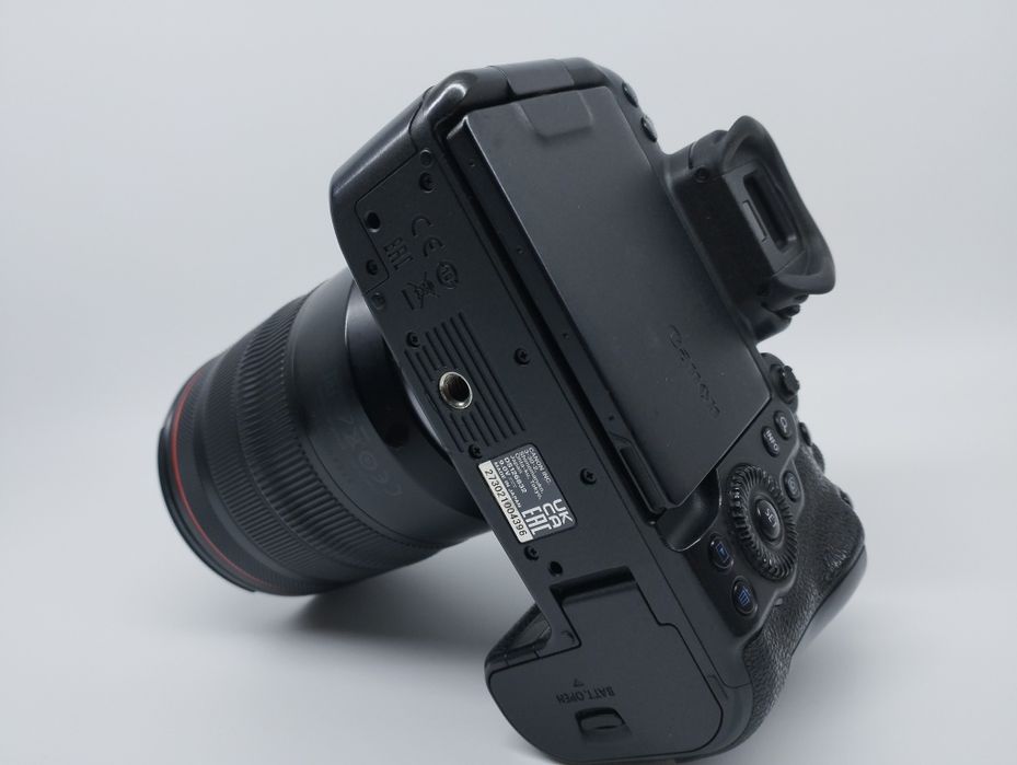 Canon EOS R6 Kit, yaxshi holatda