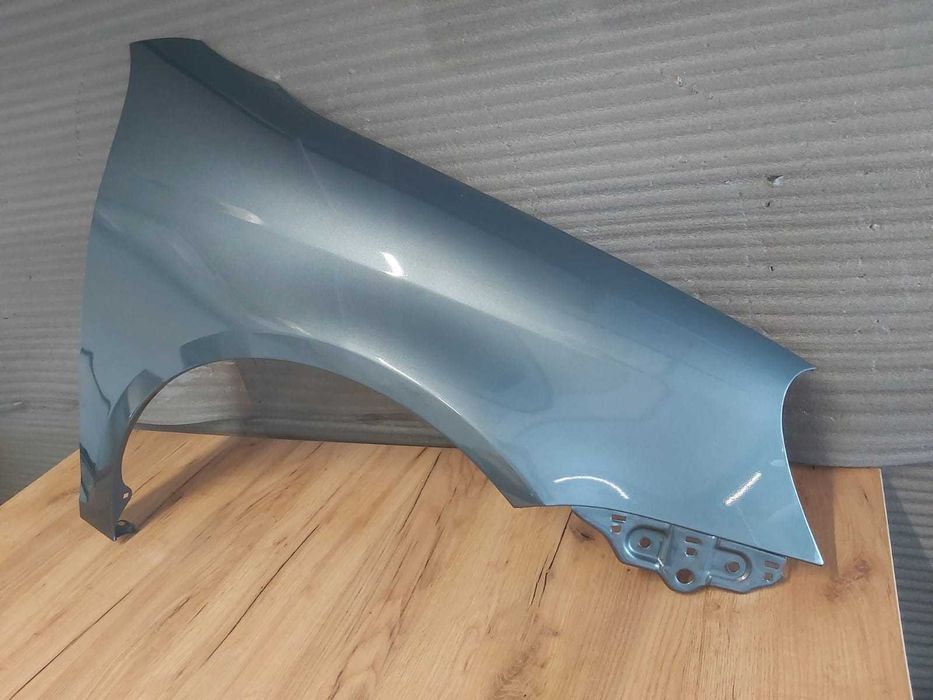 Aripa Fata Dreapta VW Golf 5/V Break 2007-2008 (LA6R (Verde))