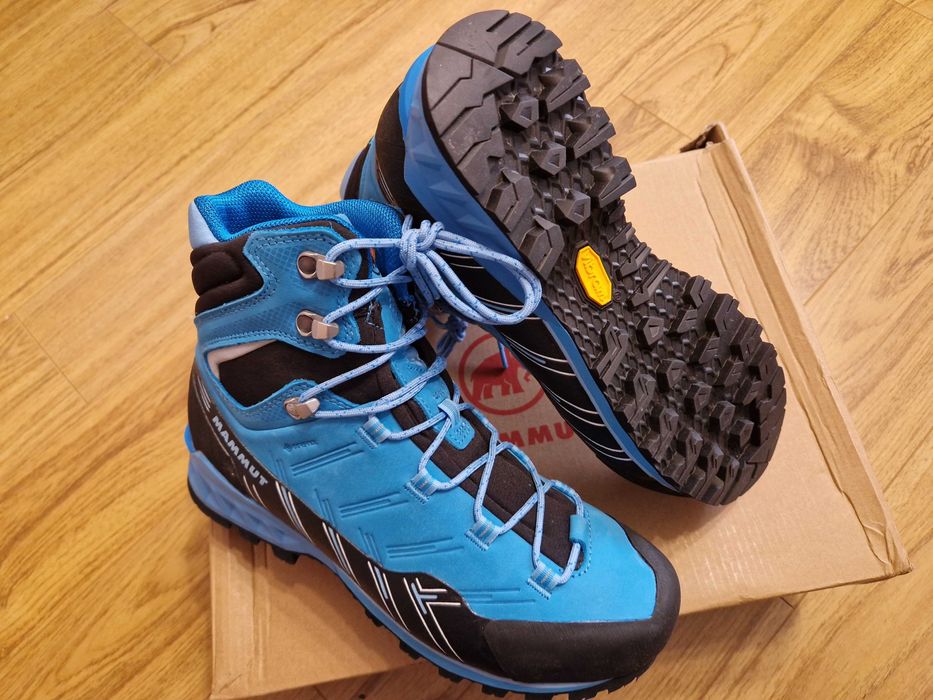 Bocanci dama, munte, tura Mammut Goretex, salewa,scarpa,la sportiva