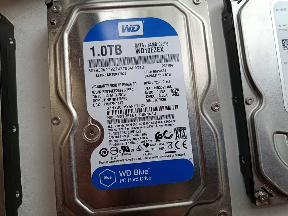Vând 4 HDD-uri de la 400GB la 1TB WD, Hitachi si Seagate