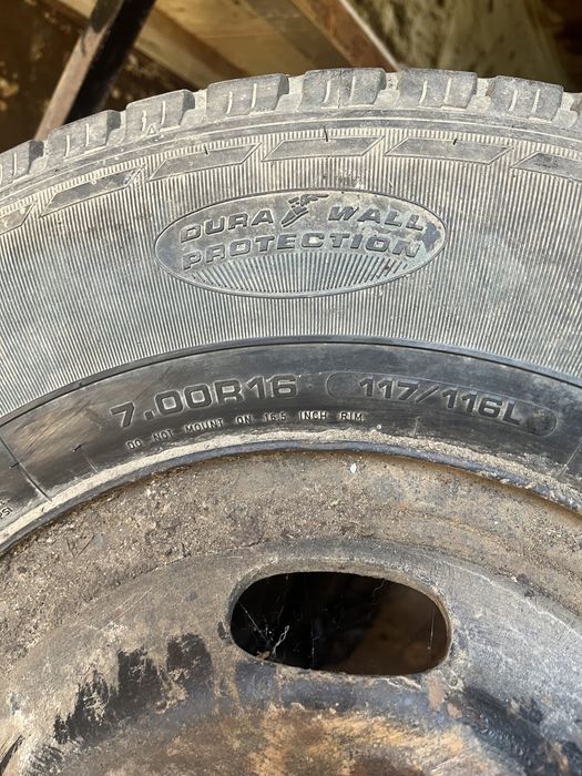 Запаска покришка дисками