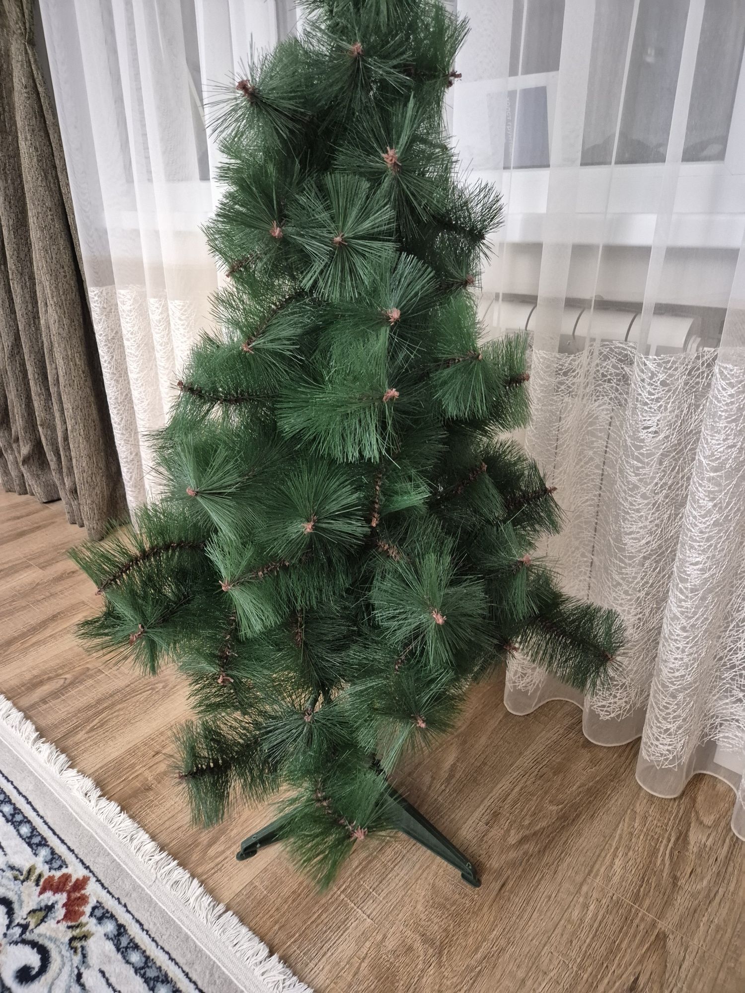Искусственная елка