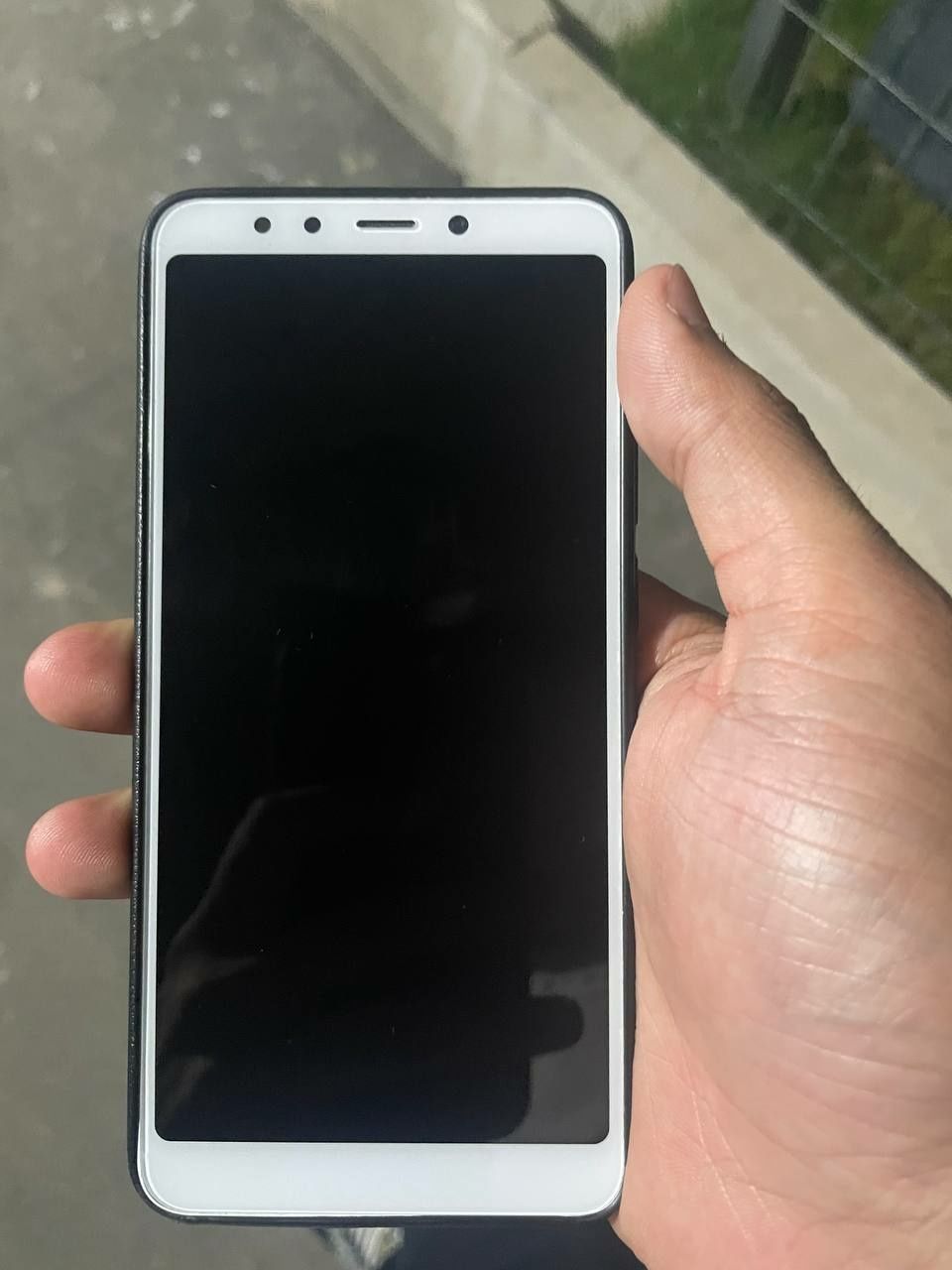 Redmi 5 idelniy sastayana