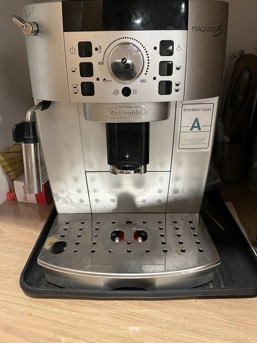 Espressor DeLonghi Magnifica S