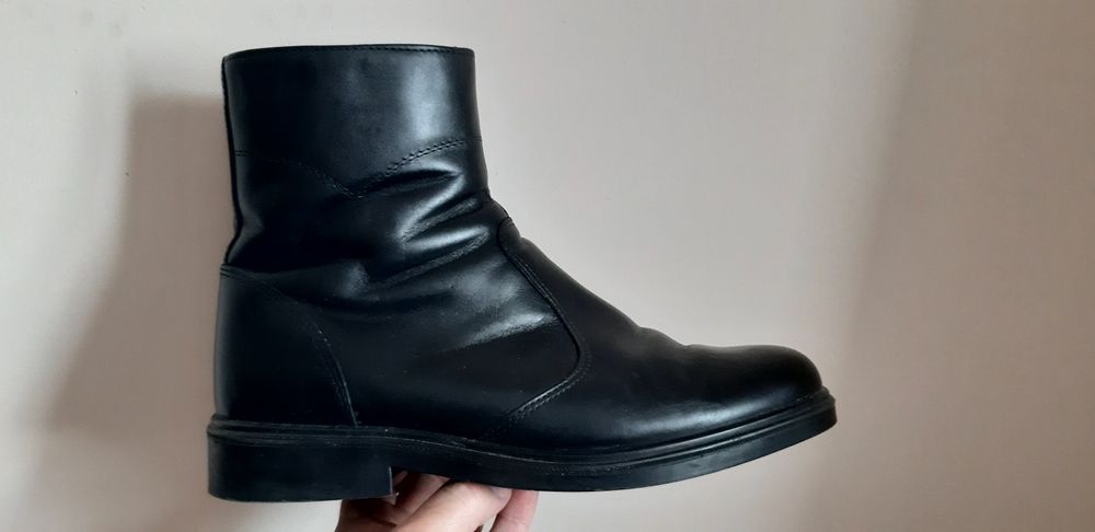 Продам зимние сапоги