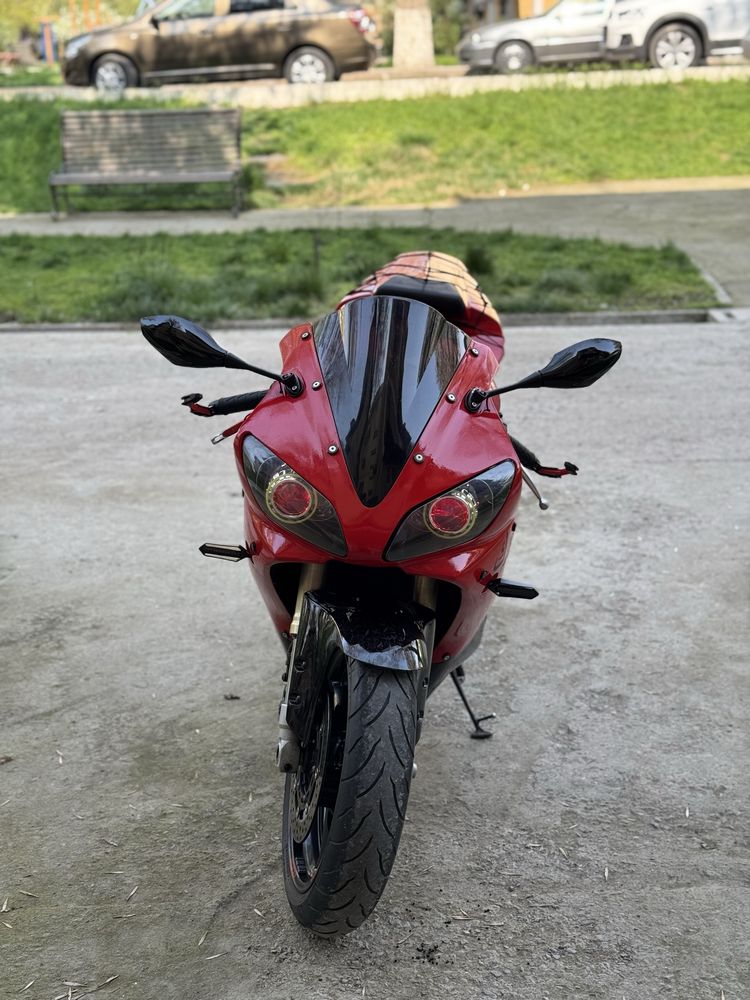 Motobike Yamaha R1