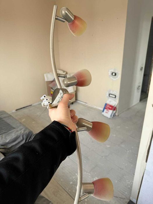 Lustre cu 3 si 4 abajururi - 120 de lei