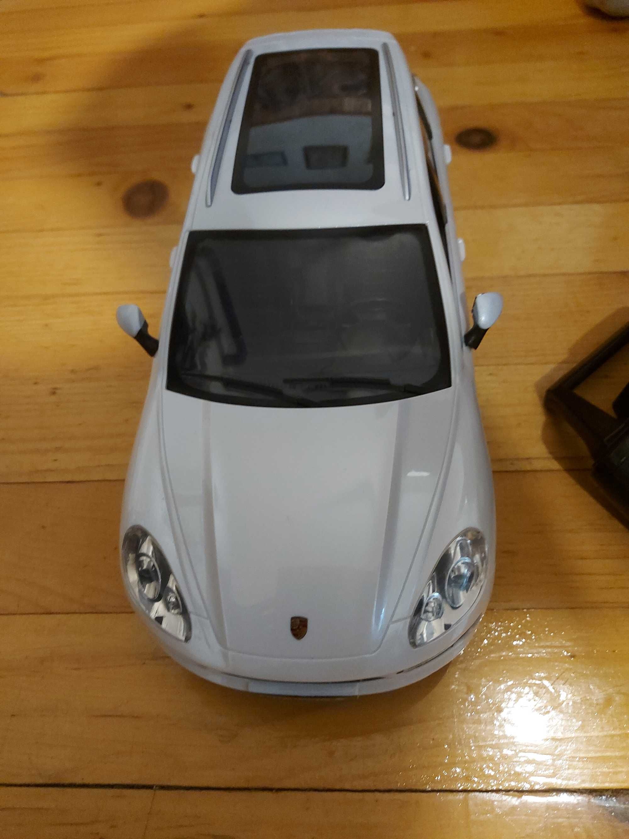 Детска кола  PORCHE CAYENNE S с дистанционно управление
