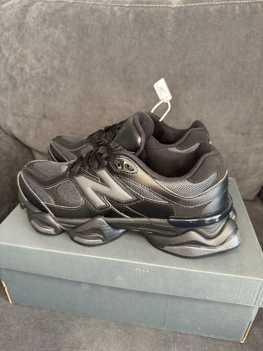 Adidasi New Balance 9060 Triple Black