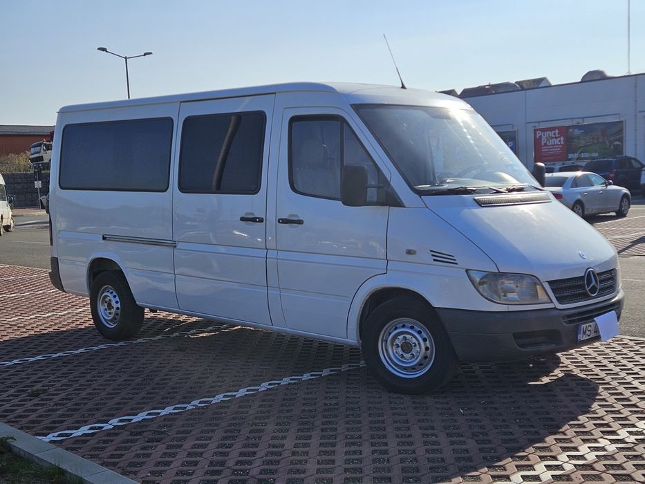 Vând Mercedes Sprinter 8+1