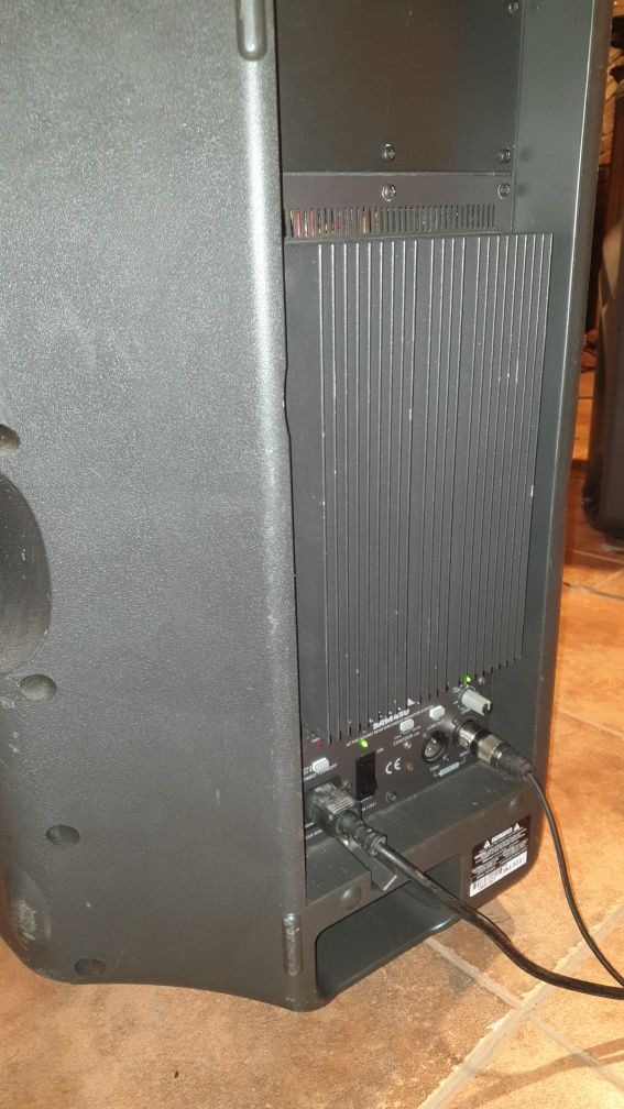 Boxe active Mackie Srm450v1 400w 12toli/mixer activ Soundcraft 600 2x3