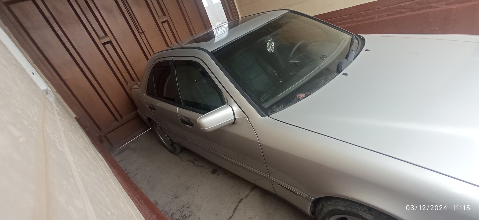Mersedes benzi W202
