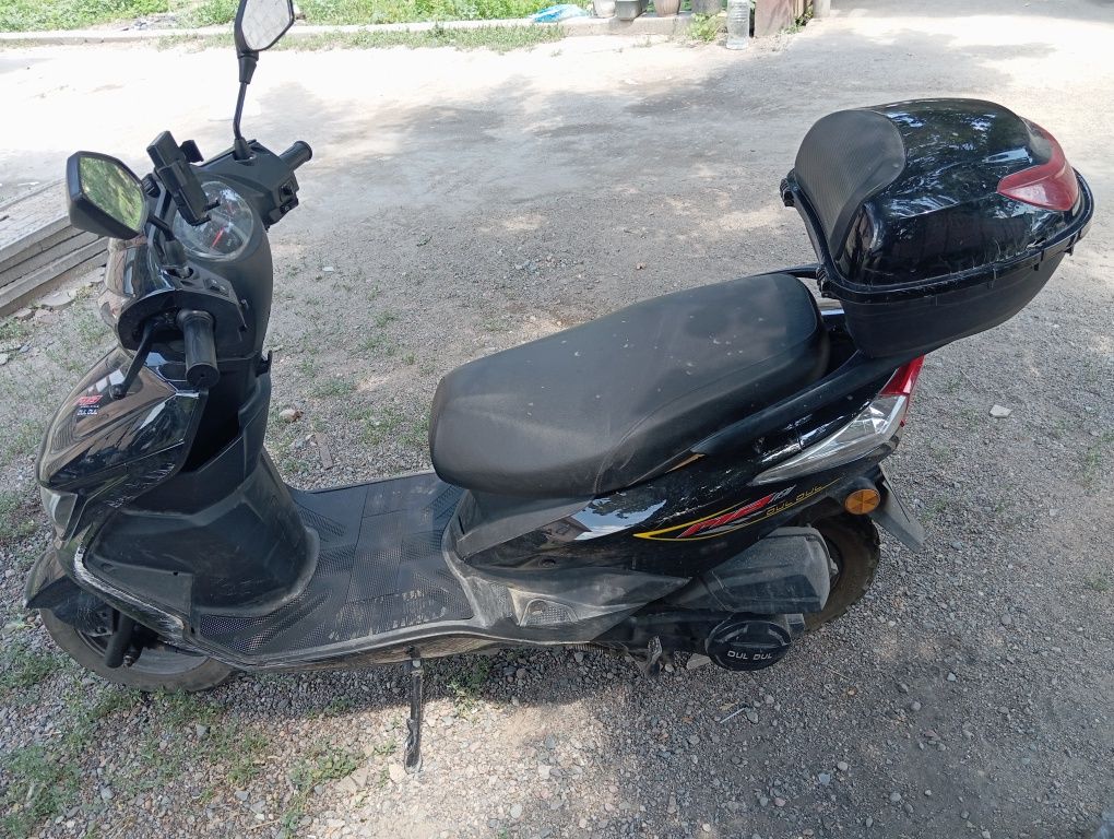 Продаю мапед М8 125кубов