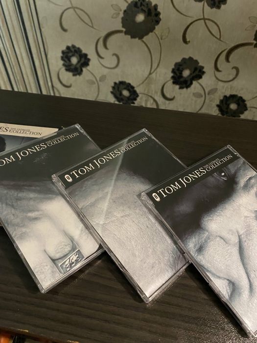 Колекция от дискове на Tom Jones