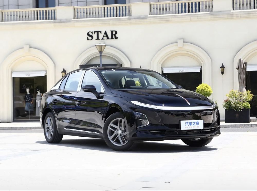 红旗 2025 Hongqi EQM5 500km restayling