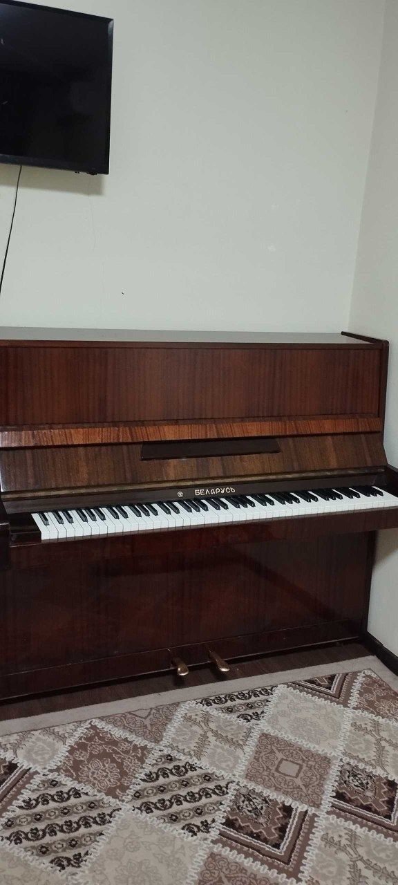 Belarus piano juda zur