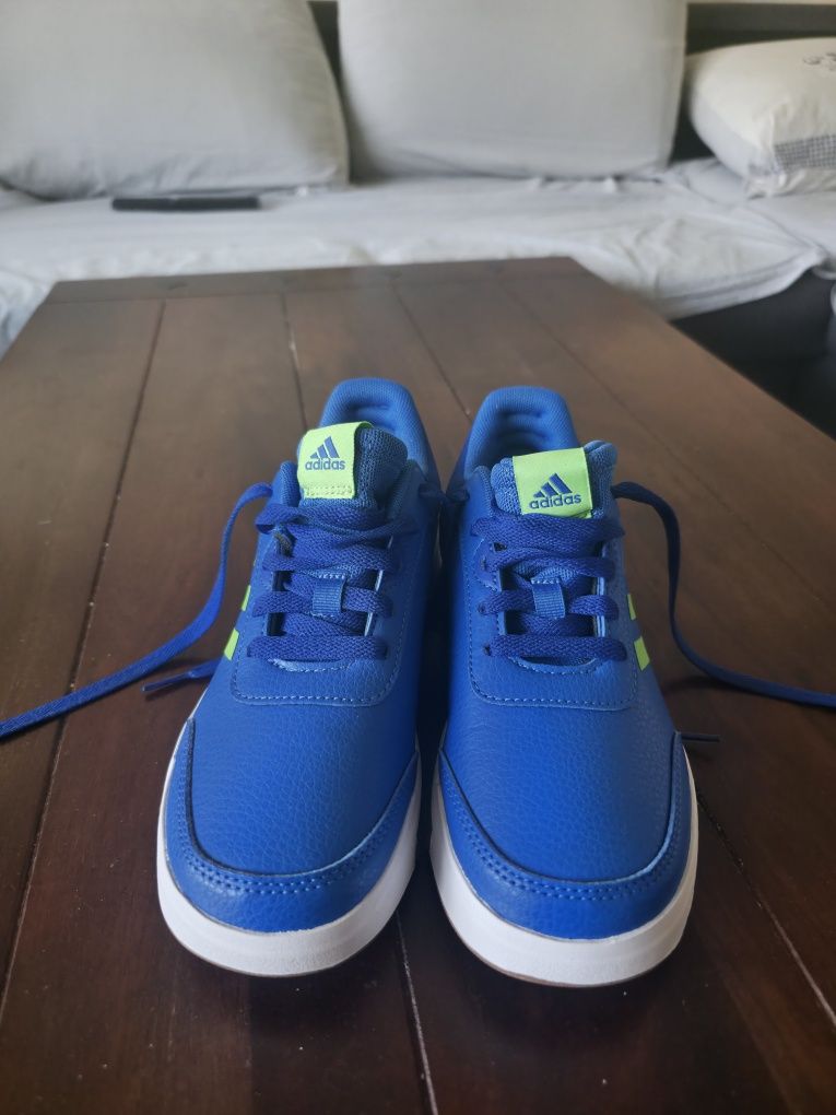 Маратонки Adidas