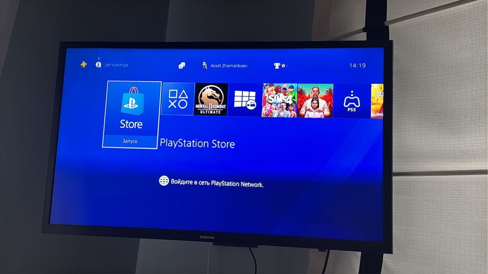 Продам psp 4 с двумя джойстиками. Версия программы 11.02