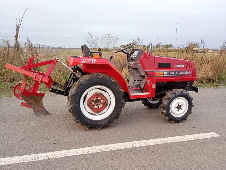 Tractor/tractoras  japonez + plug