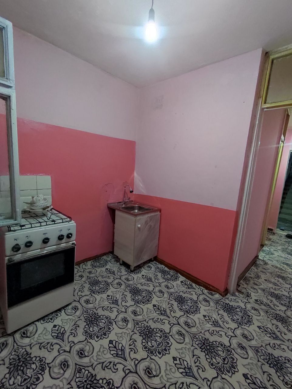 Продам 1ком кв 1мик Октябрь 2этаж