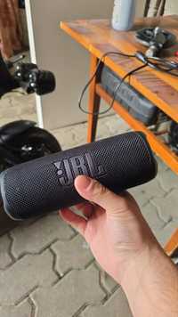 Vând jbl flip 5 și flip 6