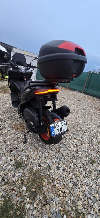 Aprillia SR GT 200