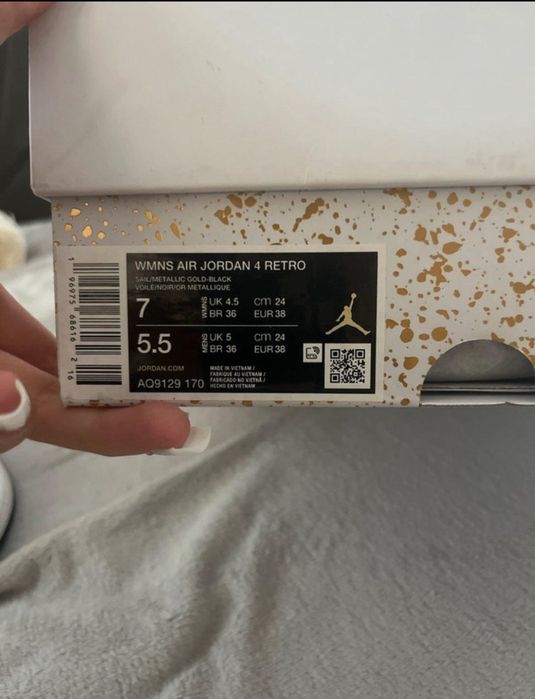 Jordan 4  Retro Metalic Gold