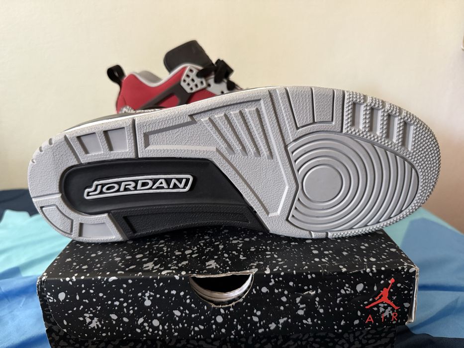 Jordan Spizike low gym red/black-wolf grey eur 44.5