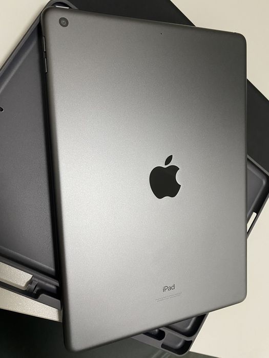 Ipad (9-го поколения) 64 гб (16.2) в отличном качестве