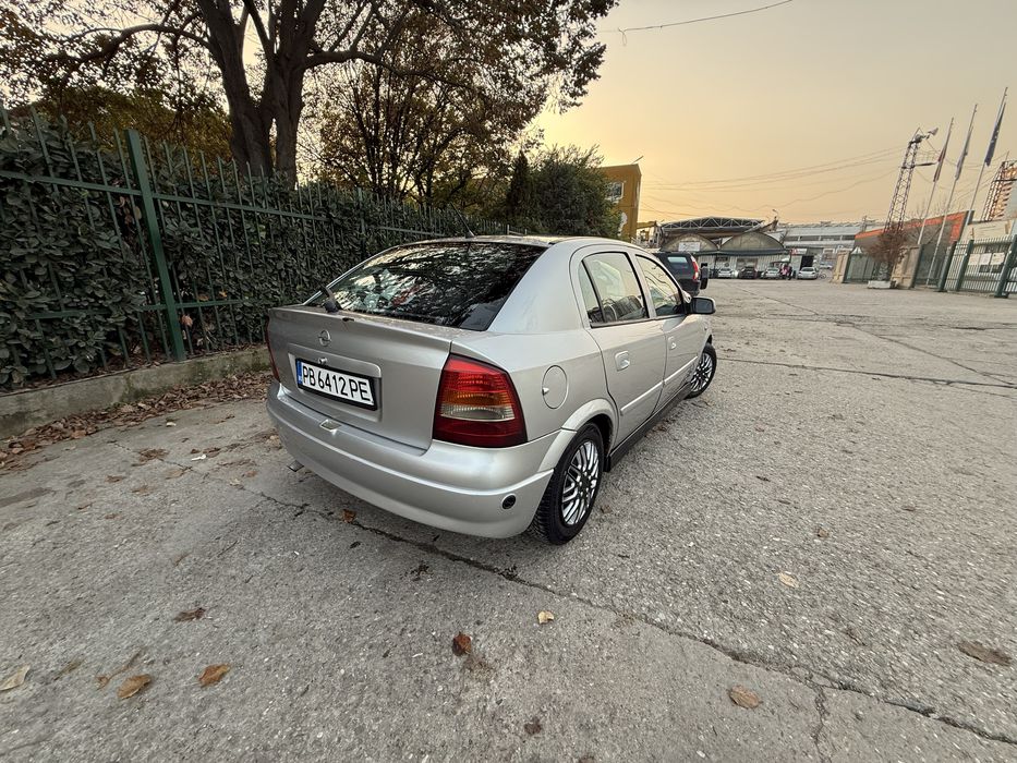 Опел Астра 1.6/84кс