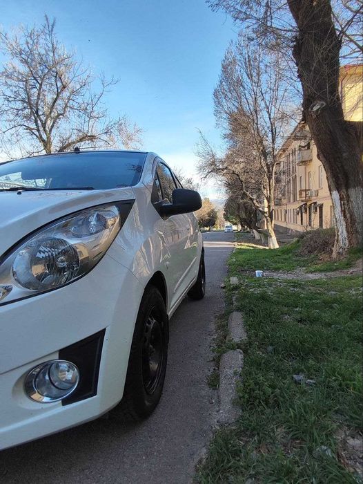 Продам Спарк 2015 г.в.Бензин