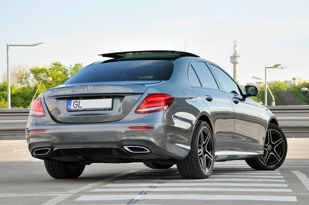 Mercedes-Benz E AMG/Panorama /Ceasuri plasma /Distronic +