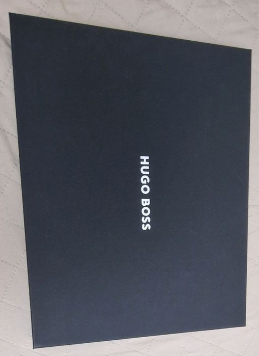 Папка с блокнотом от Hugo Boss