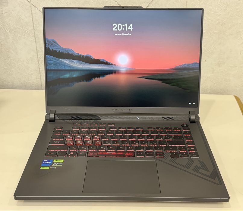 Игровой ноутбук i7-13650HX, RTX 4060, 16 ГБ RAM, SSD 1 ТБ, 240 Гц