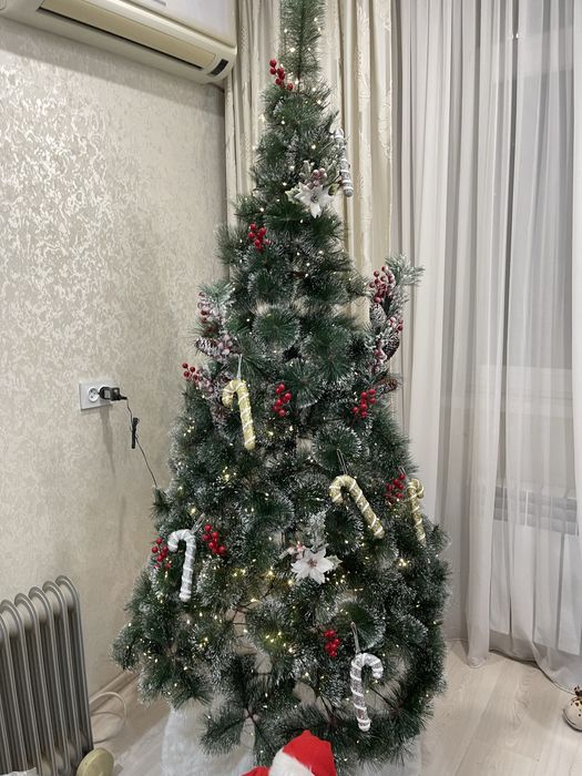 Ёлка 210 см продам