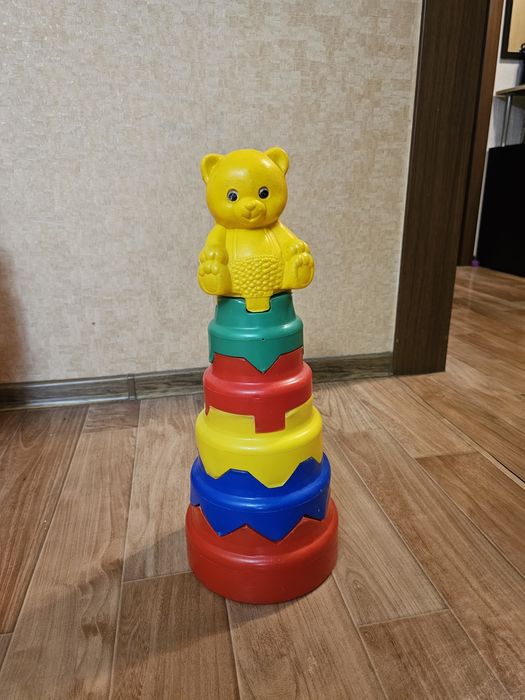 Пирамидка детская пластиковая