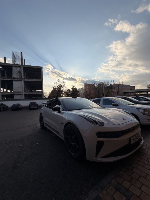 Zeekr 001 yoy z sport